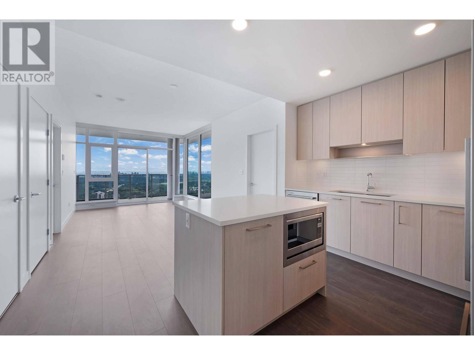 Coquitlam, BC V3J3X2,518 CLARKE RD #4307