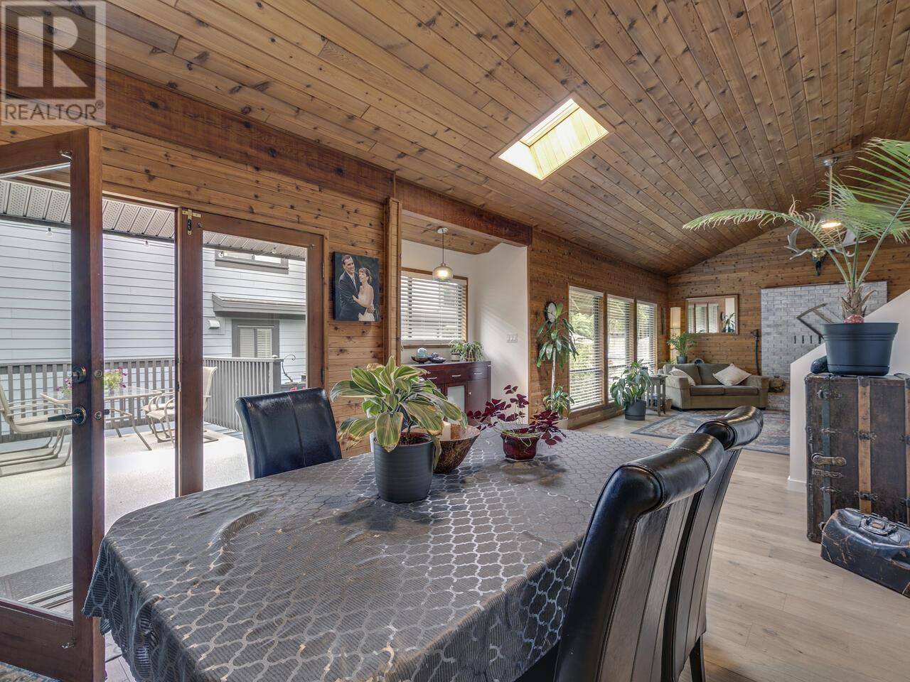 Squamish, BC V0N1T0,2111 MAMQUAM ROAD