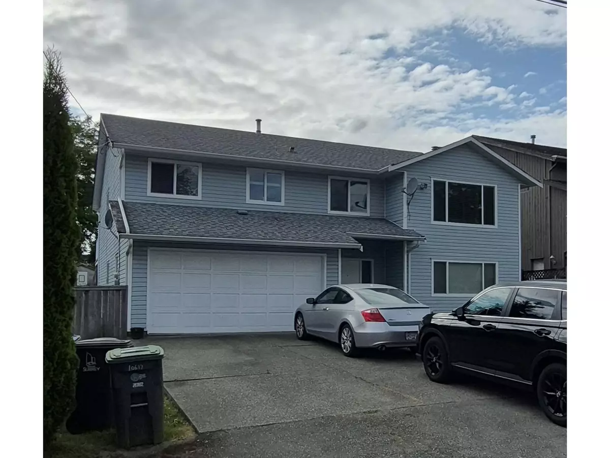 Surrey, BC V3T4L2,10617 138A STREET