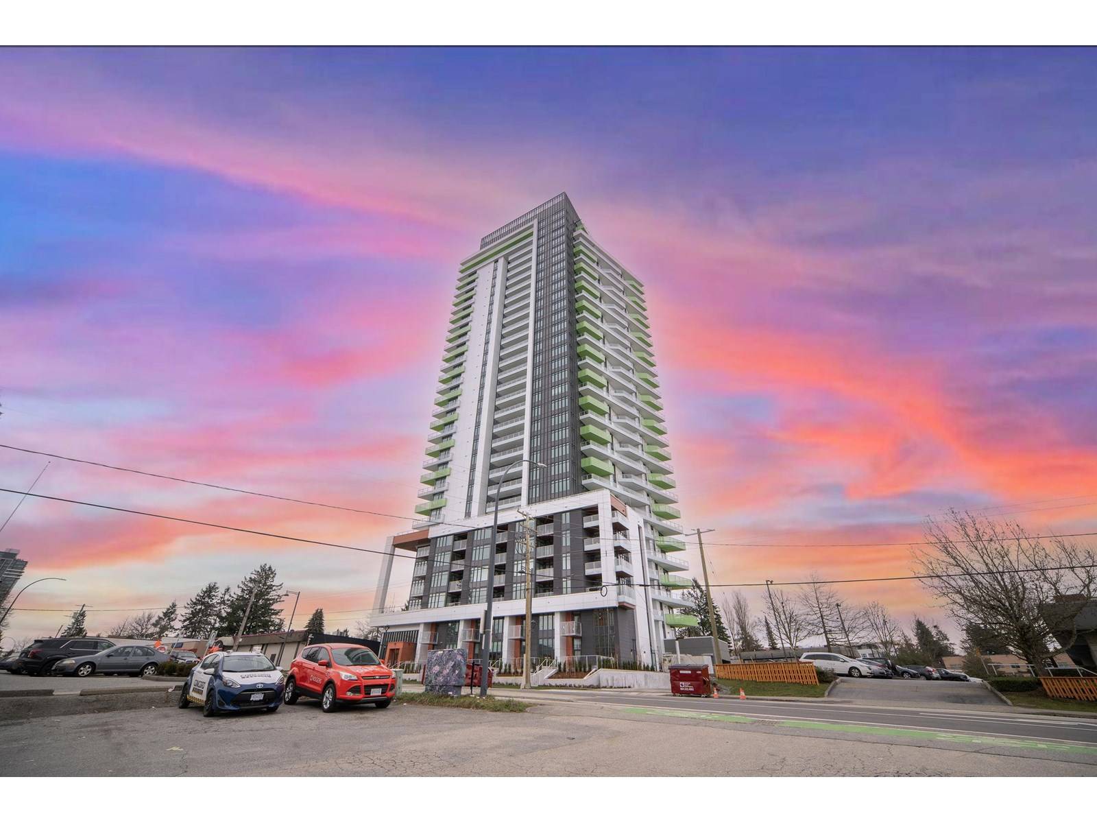 10428 WHALLEY #404, Surrey, BC V3T1W6