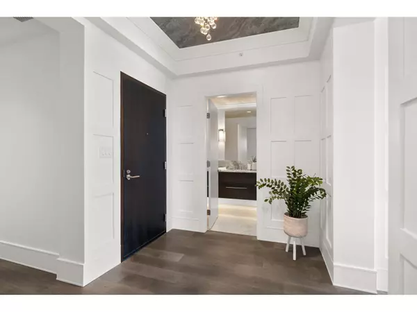 White Rock, BC V3Z2L5,1500 MARTIN #1701