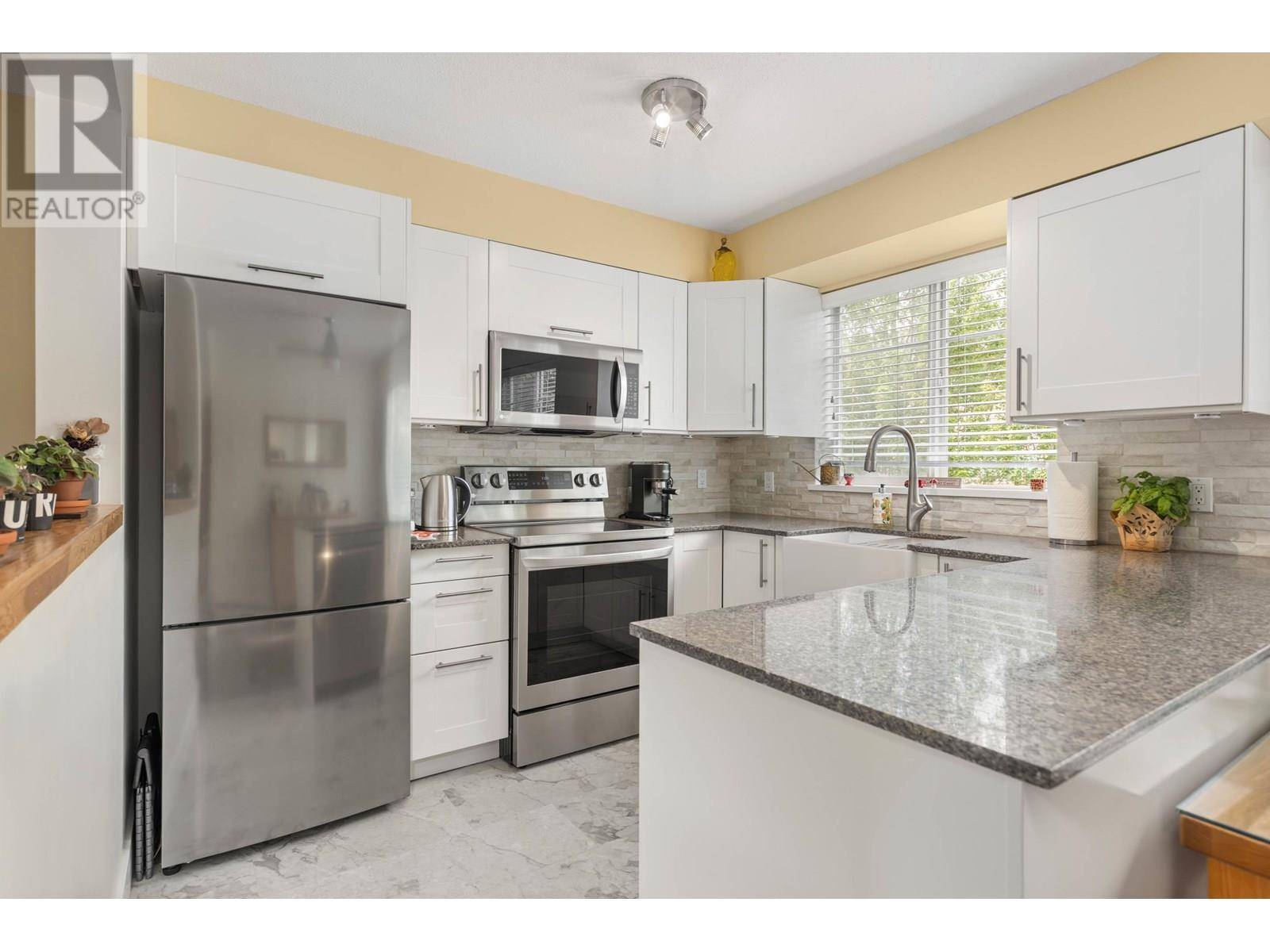 Pemberton, BC V0N2L1,1450 VINE RD #11