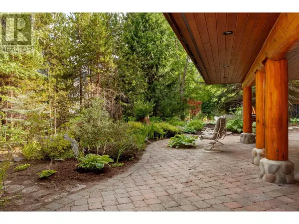 Whistler, BC V8E0C9,6361 FAIRWAY DRIVE