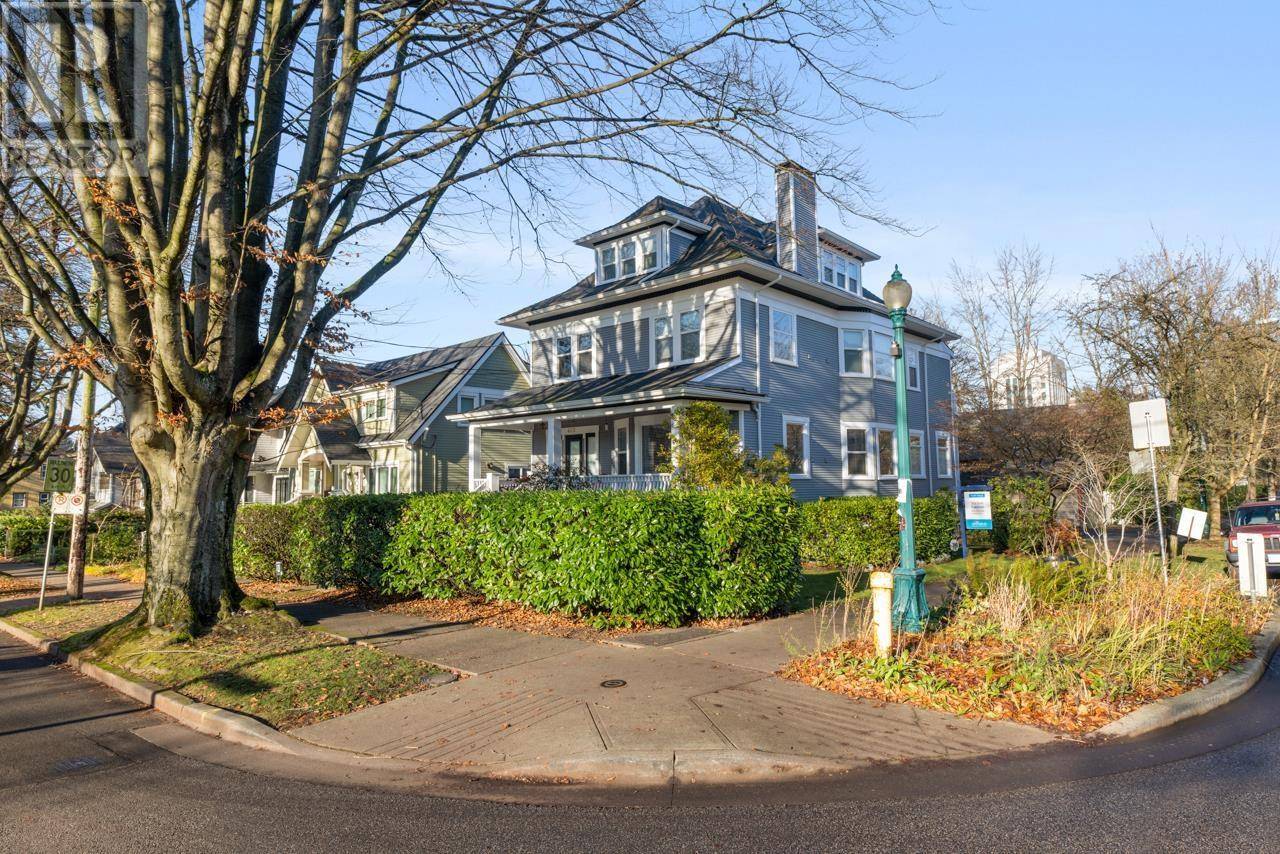 2991 YUKON STREET, Vancouver, BC V5Y3W1