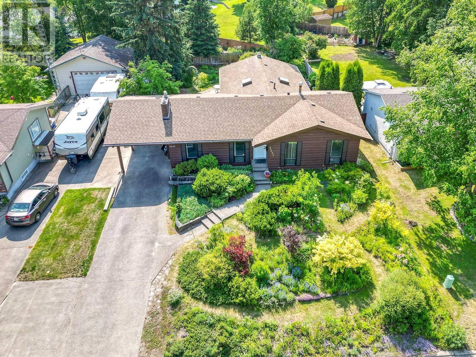 Prince George, BC V2N2B6,5237 CAMBRIDGE ROAD
