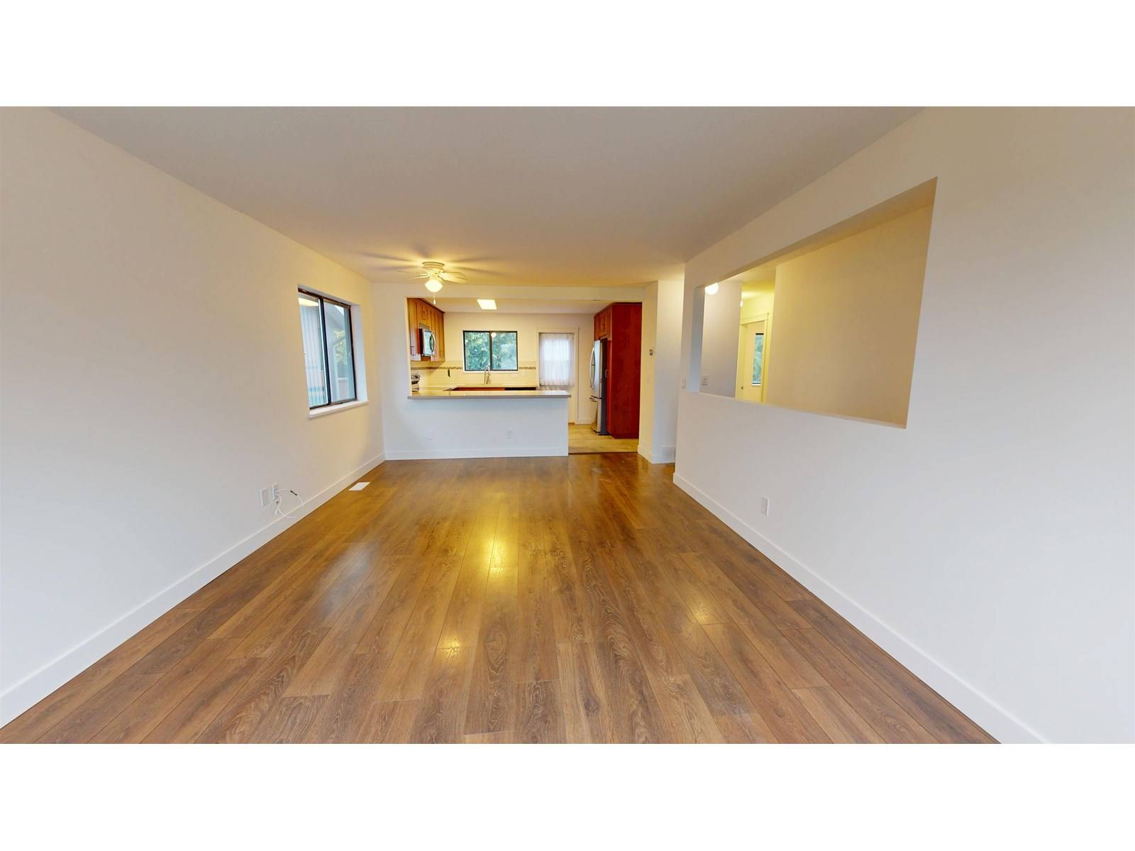 Langley, BC V2Y1B6,2405 WAYBURNE CRESCENT