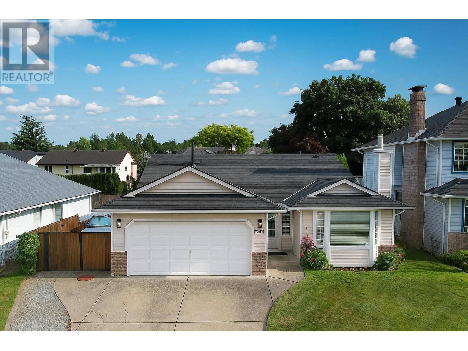 22070 126 AVENUE, Maple Ridge, BC V2X0V7