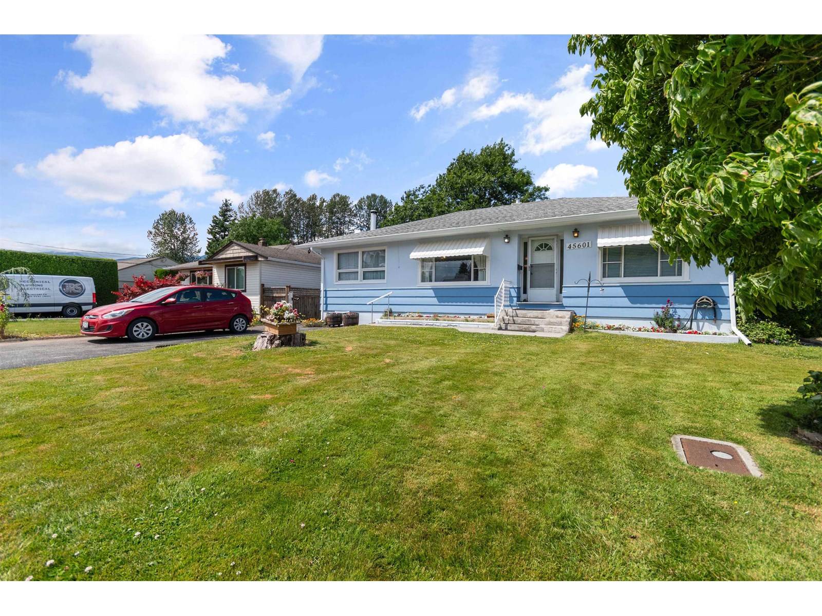 Chilliwack, BC V2P3G8,45601 HERRON AVENUE|Chilliwack Proper West