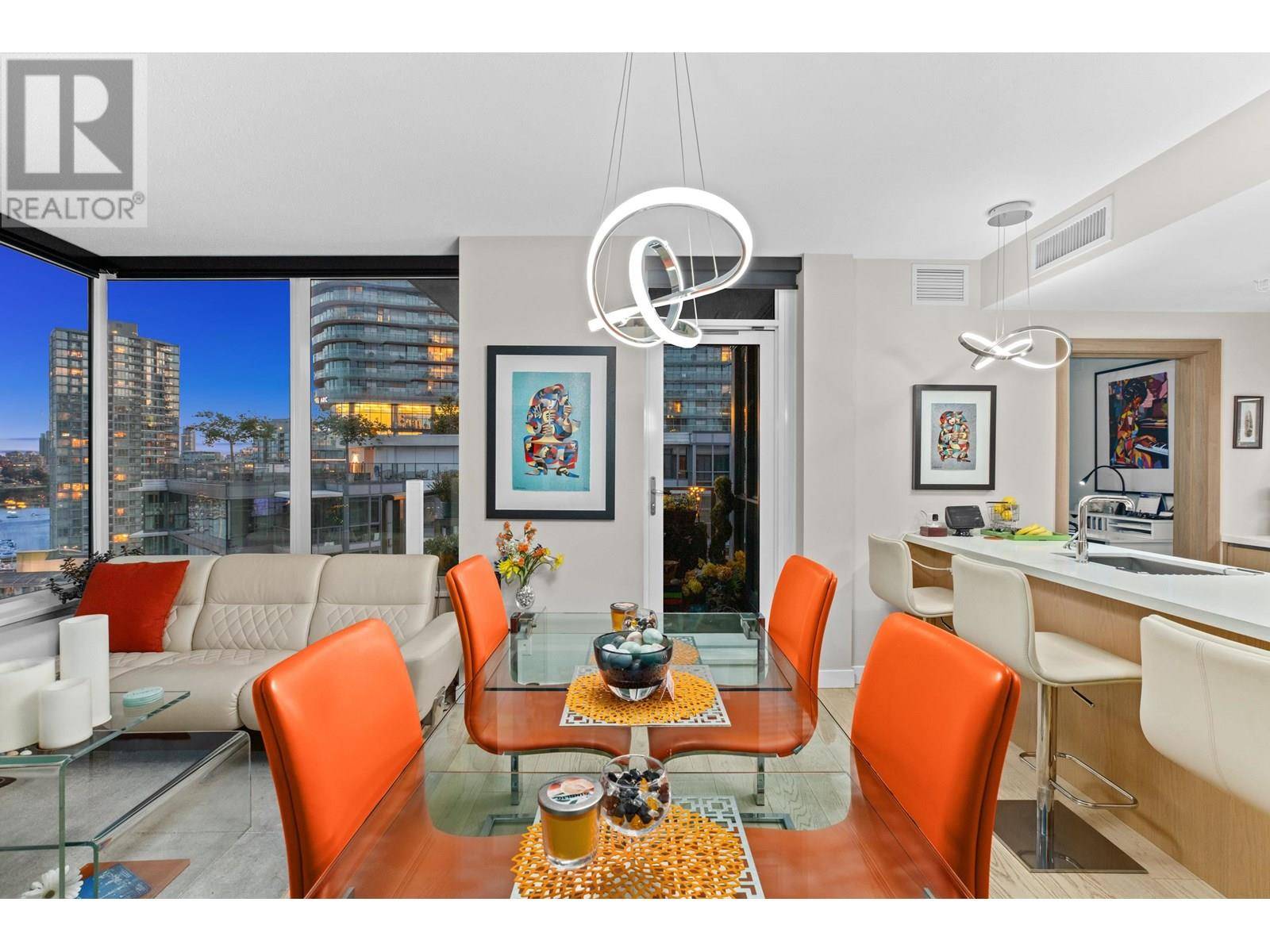 Vancouver, BC V6B0P3,38 SMITHE ST #2056