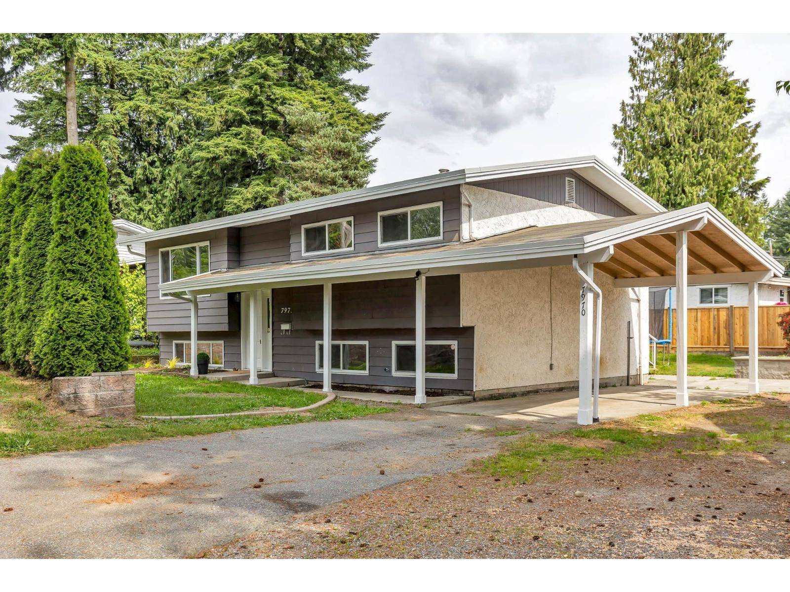 Mission, BC V2V4Y1,7970 BURDOCK STREET