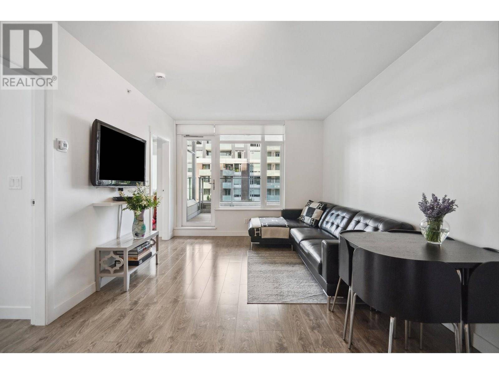 Vancouver, BC V6A0C6,110 SWITCHMEN ST #502