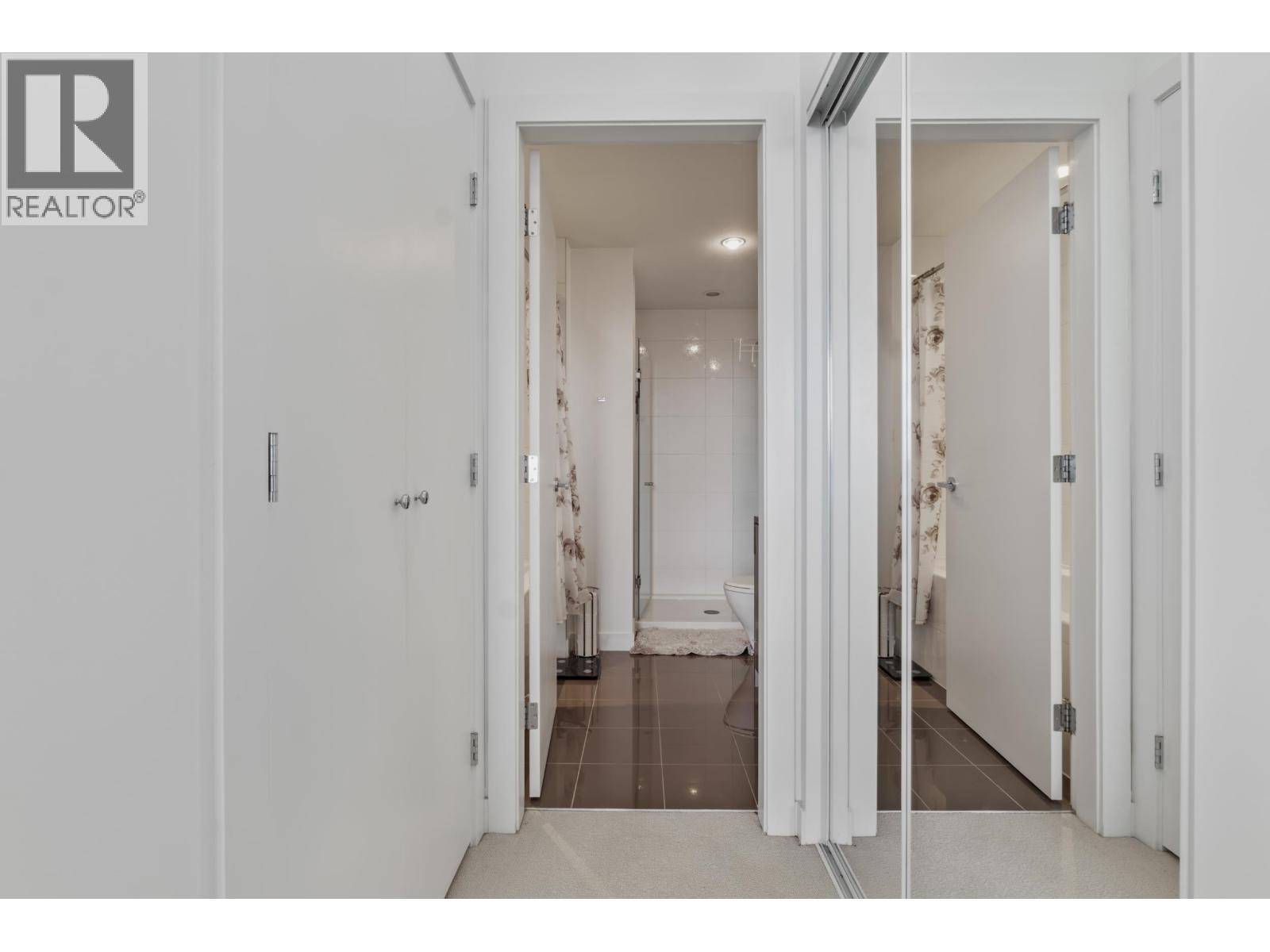 Burnaby, BC V5H0E4,4508 HAZEL ST #4303
