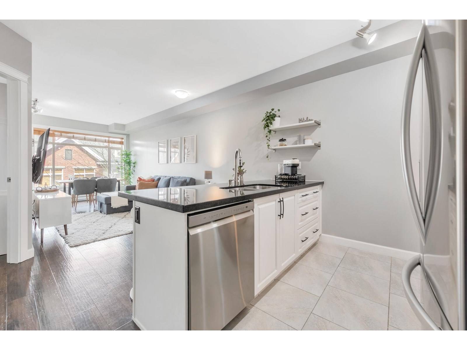 Langley, BC V2Y0K5,8328 207A #361