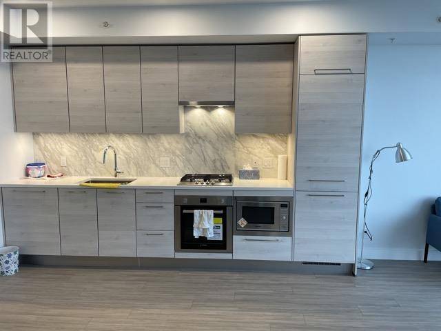 Burnaby, BC V5H0J1,4458 BERESFORD ST #2901