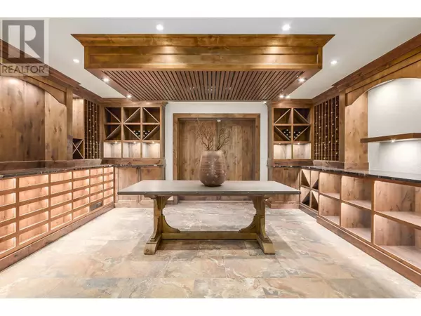 West Vancouver, BC V6H3X9,1243 CHARTWELL PLACE