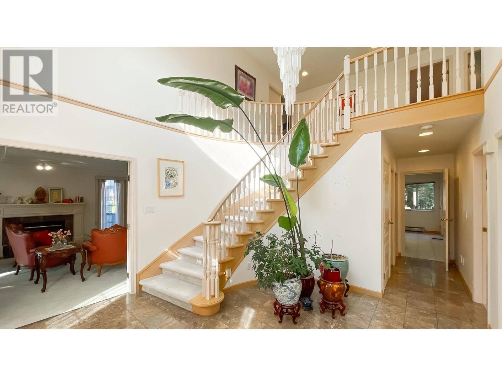 Vancouver, BC V6N2K5,3491 W 34TH AVENUE