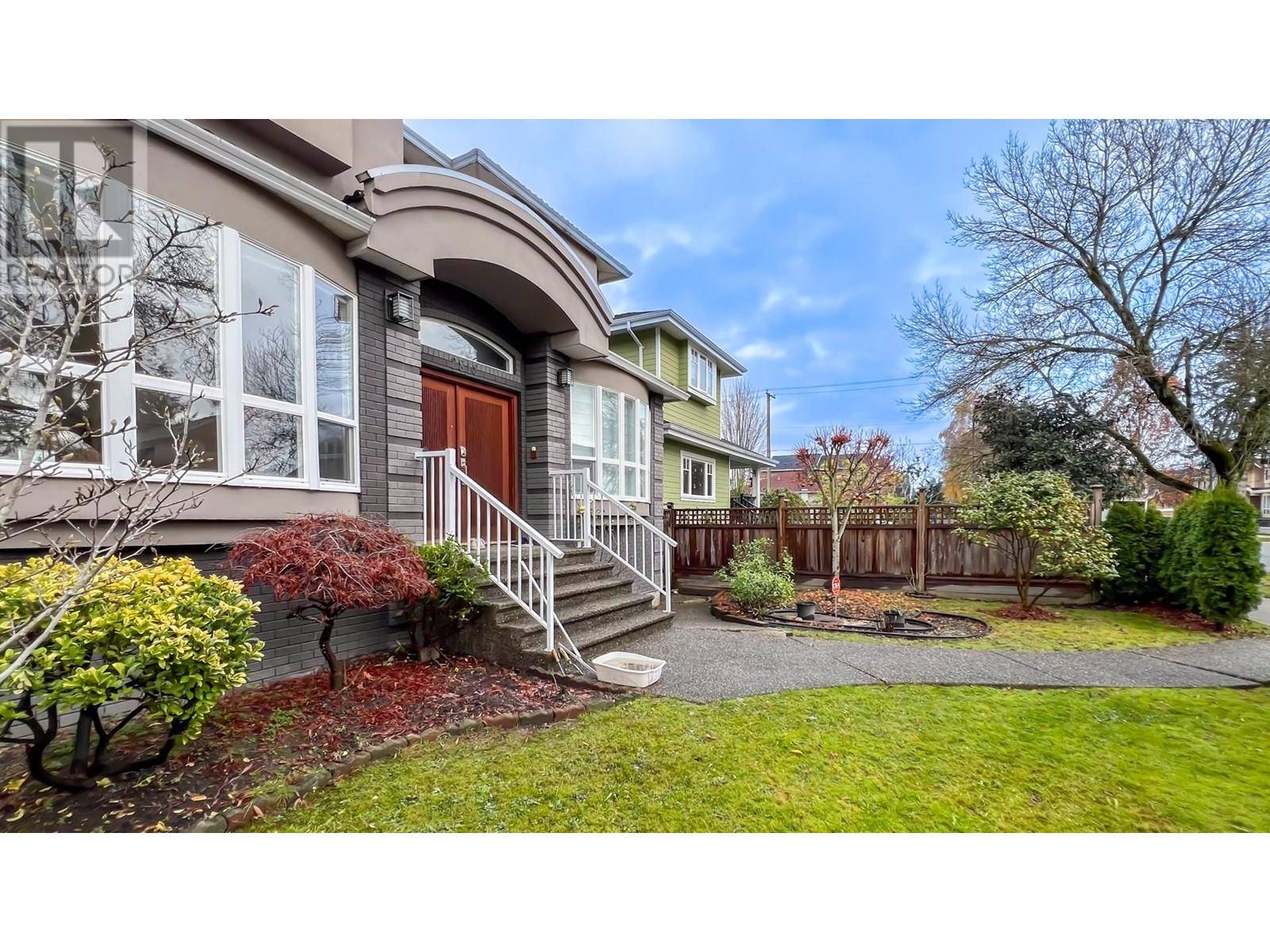 Vancouver, BC V6L1K5,2813 W 21ST AVENUE