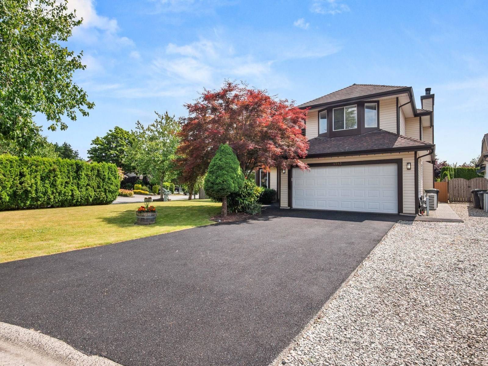 Langley, BC V3A9H3,4543 220 STREET
