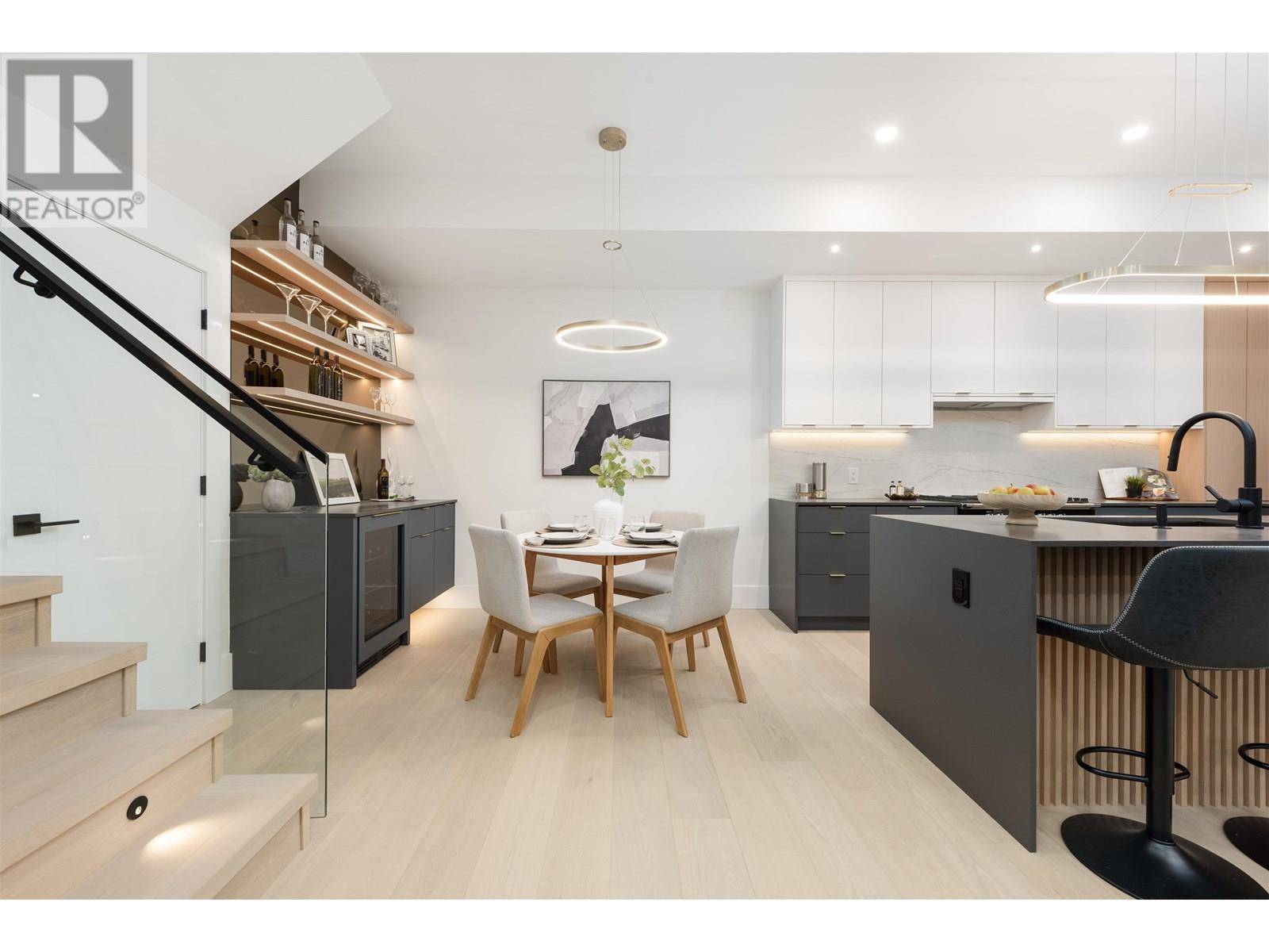 Vancouver, BC V5V2Z8,373 East 33RD AVE #3