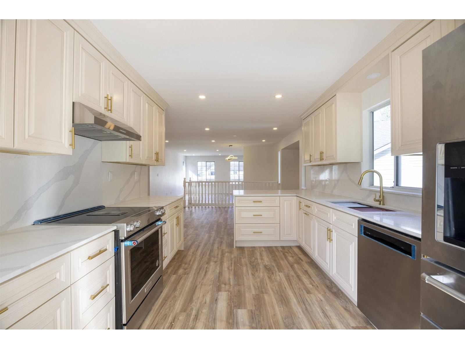 9548 208B STREET, Langley, BC V1M2C5