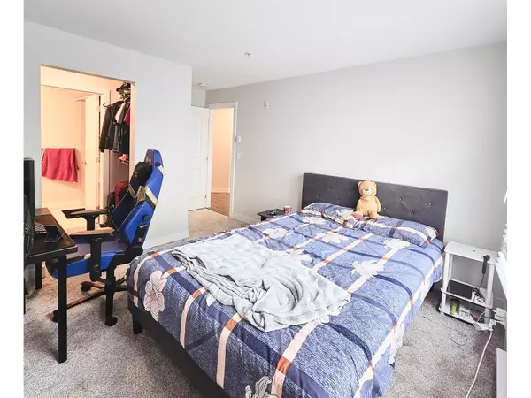 Chilliwack, BC V2P0B8,9422 VICTOR ST #215