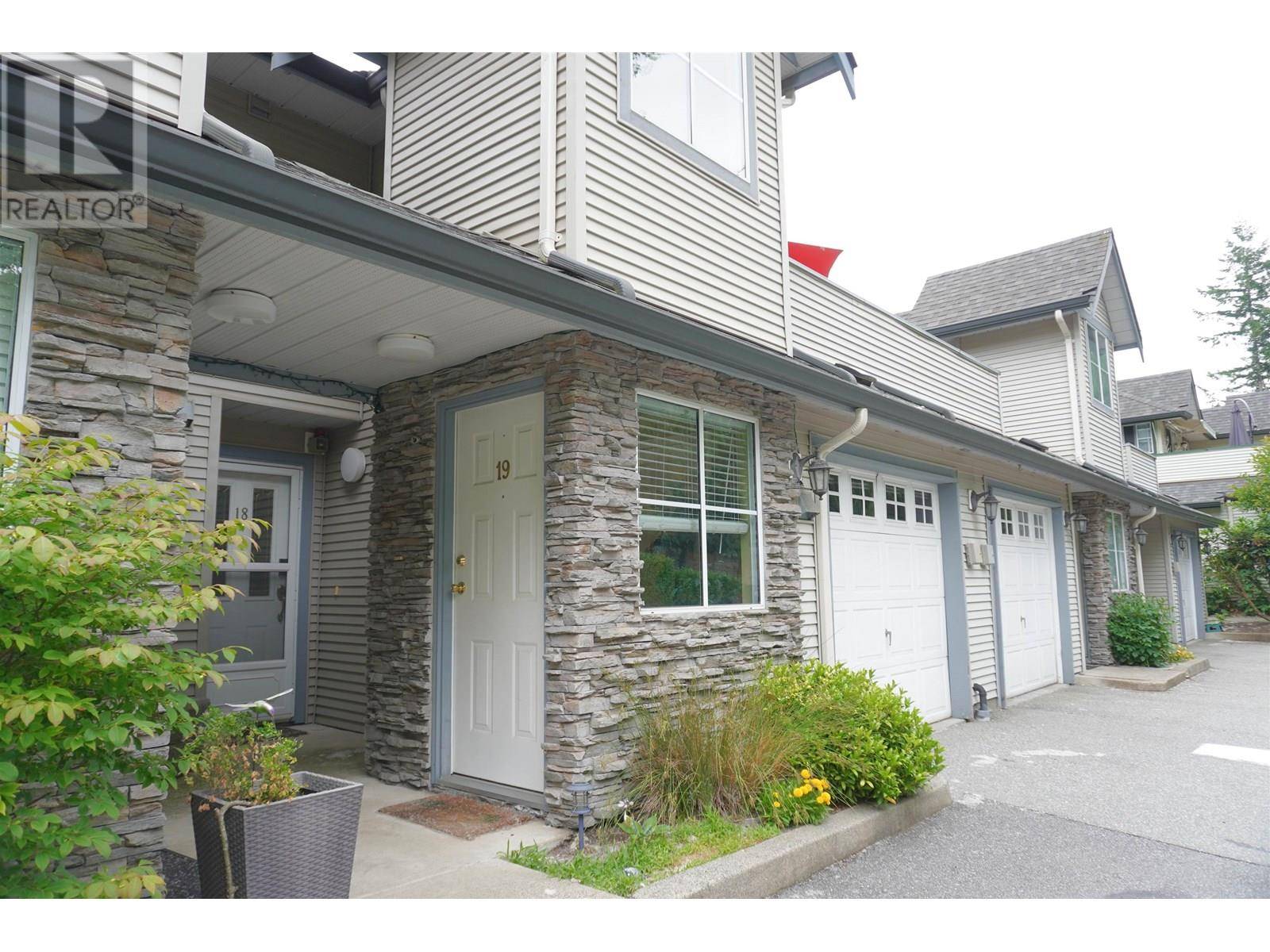 Pitt Meadows, BC V3Y2N8,19034 MCMYN RD #19