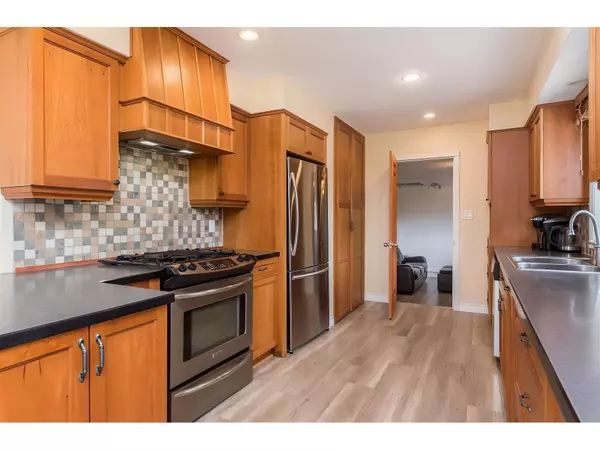 Chilliwack, BC V2R1K3,7413 LEARY CRESCENT|Sardis West Vedder