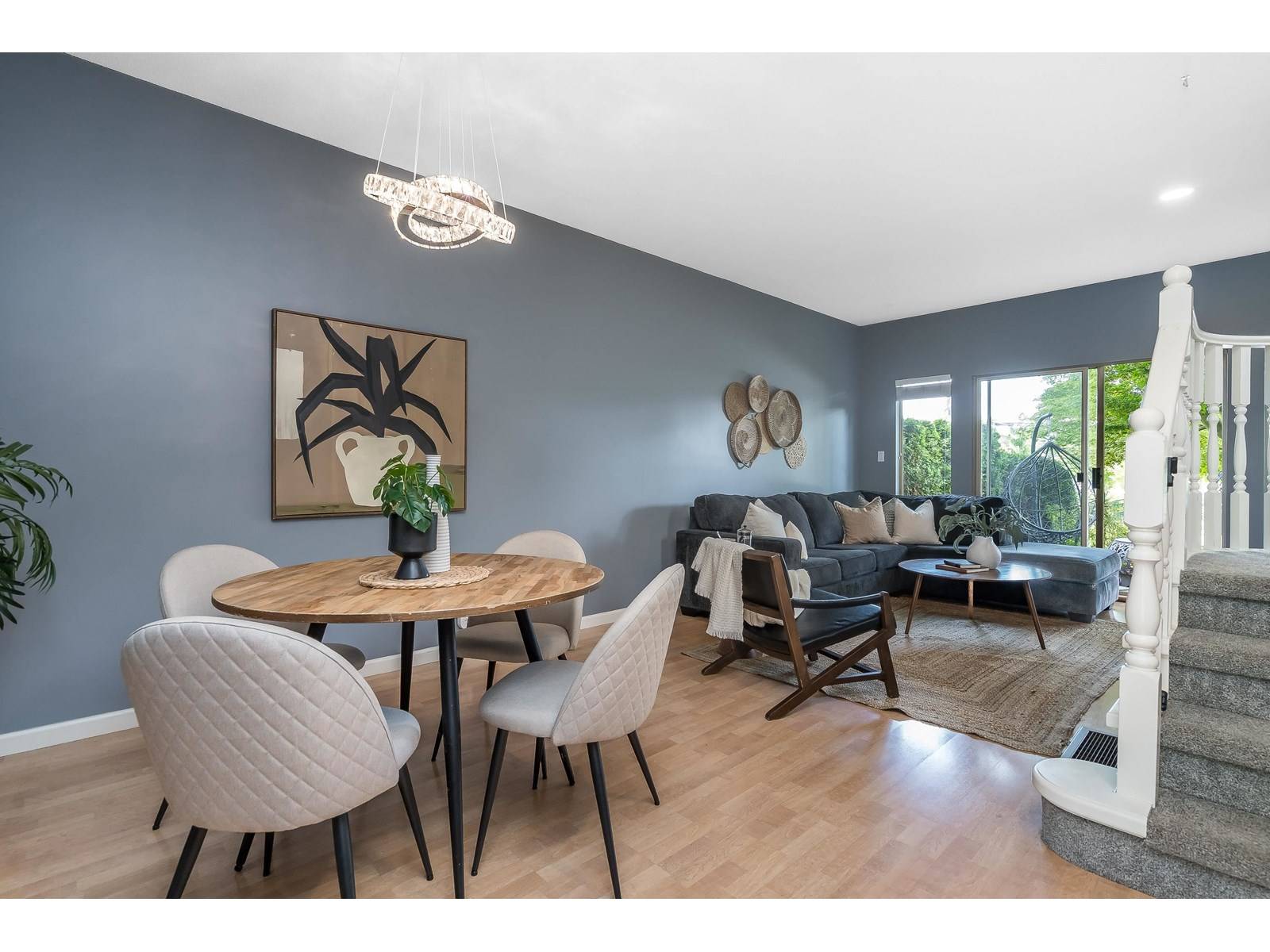 White Rock, BC V4B2R5,15411 RUSSELL AVENUE