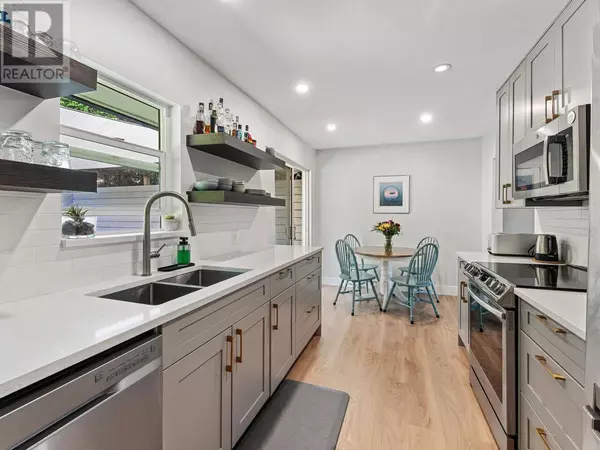 Maple Ridge, BC V2X4Z5,11584 212 STREET