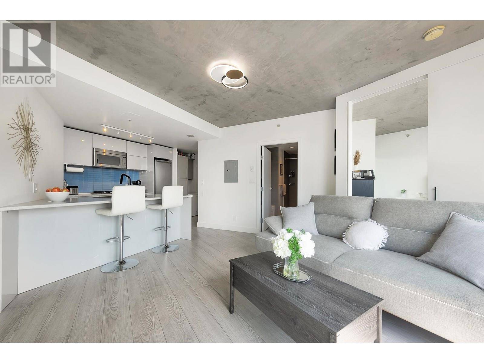 Vancouver, BC V6B0E6,128 West CORDOVA #3209