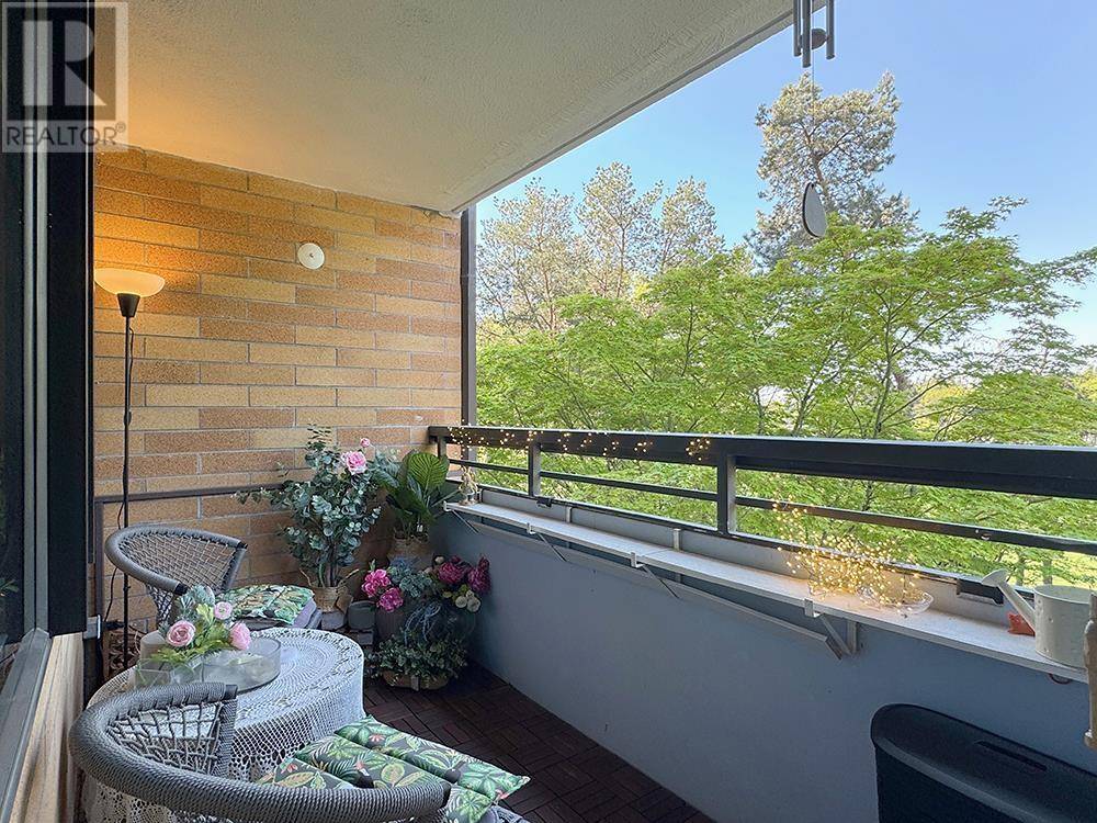 6611 MINORU BLVD #405, Richmond, BC V6Y1Y9