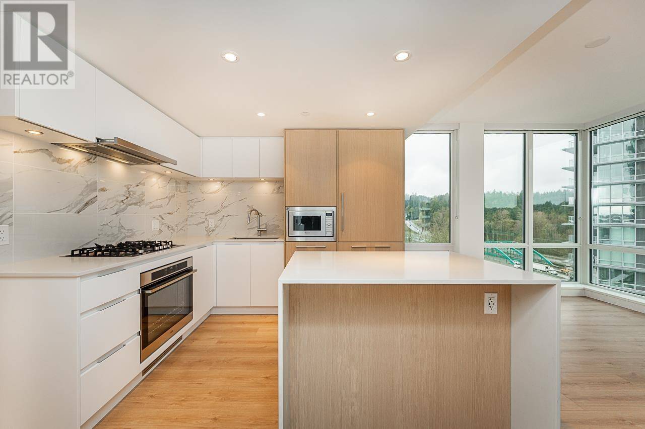 1500 FERN ST #1202, North Vancouver, BC V7J0E6