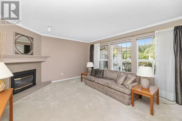 Sechelt, BC V7Z0M7,6381 HOMESTEAD AVENUE