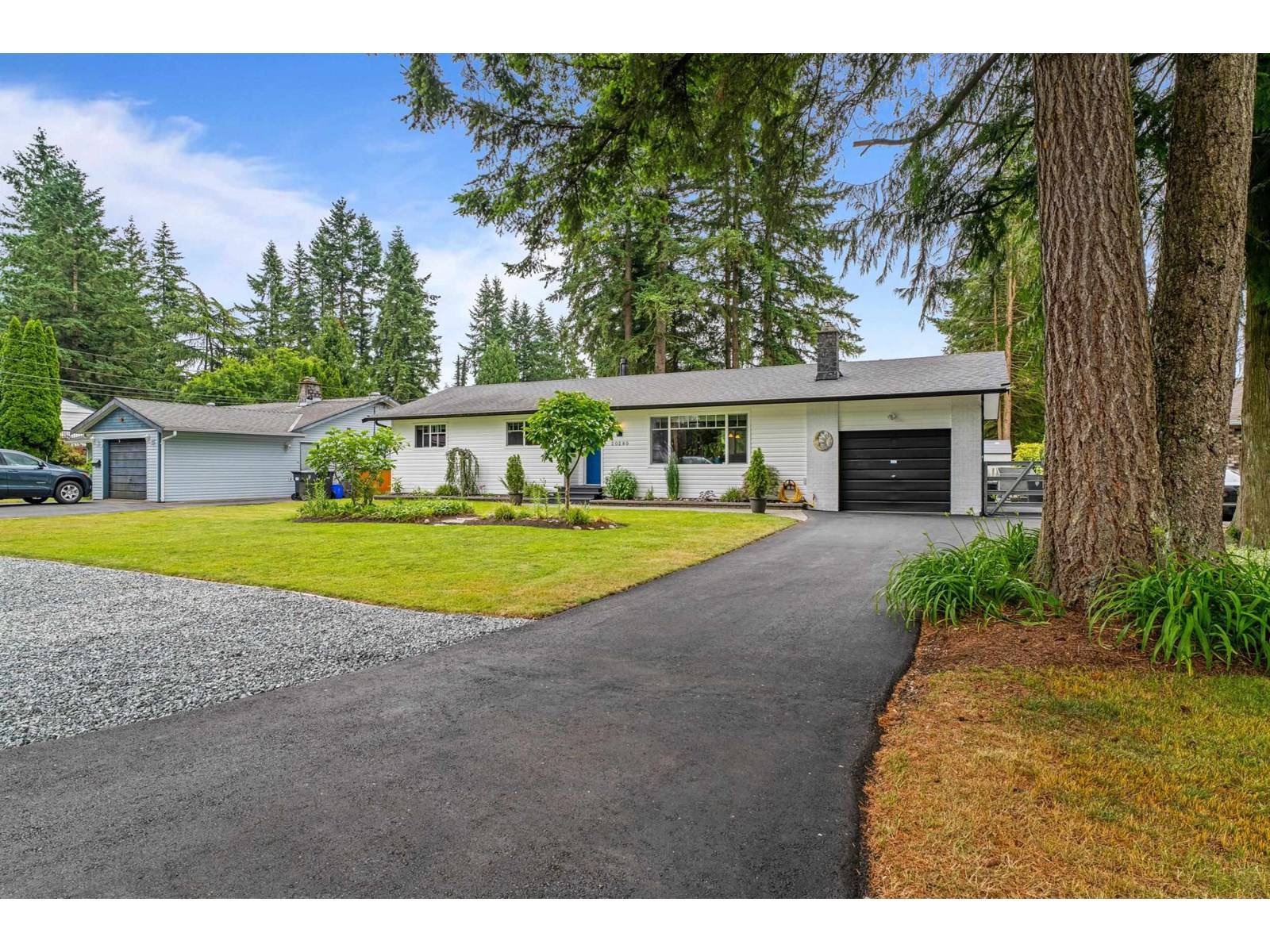 20280 36B AVENUE, Langley, BC V3A2S2