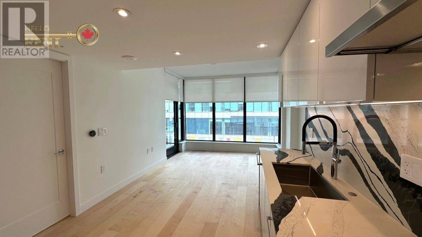 North Vancouver, BC V7L0J8,135 East 13TH ST #304