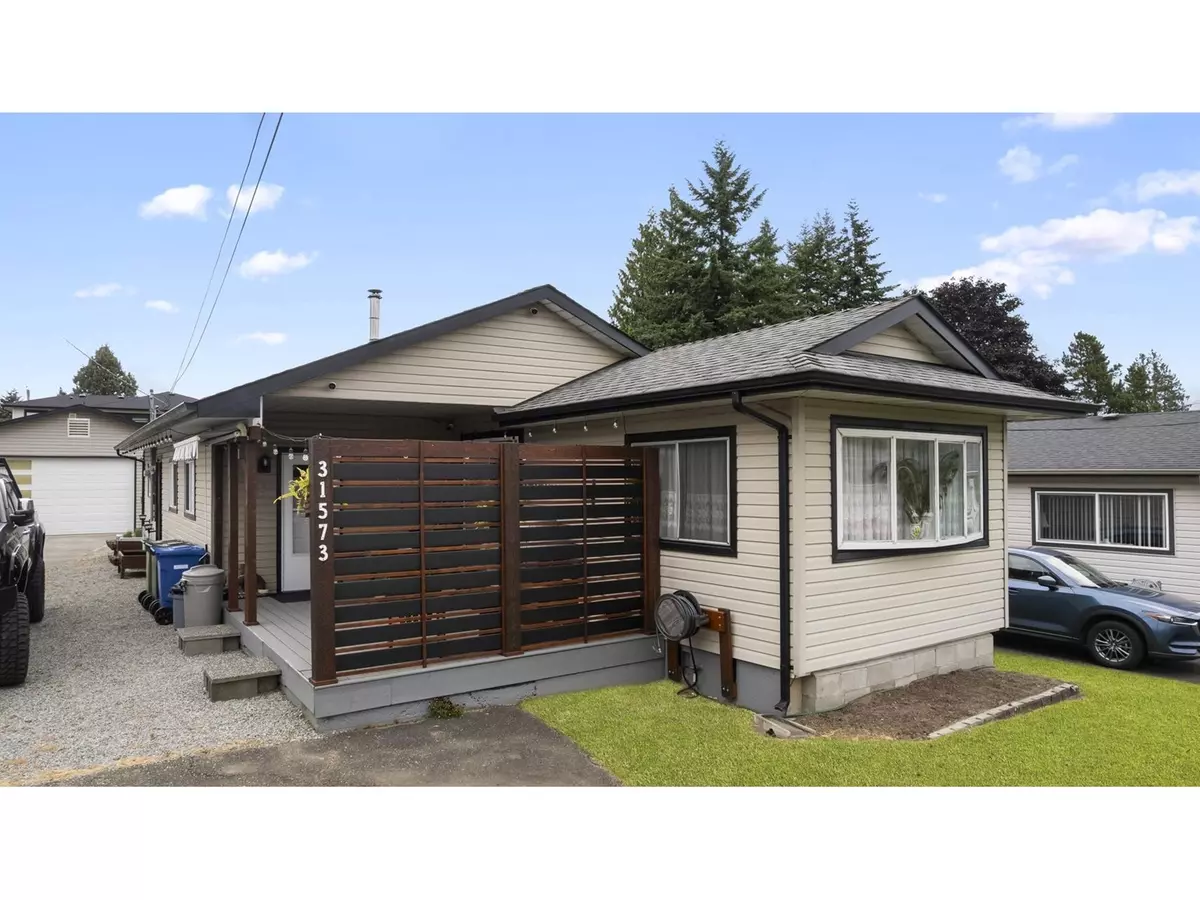 Abbotsford, BC V2S5W6,31573 LOMBARD AVENUE