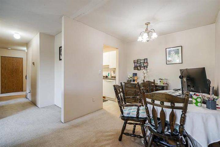 13771 72A #303, Surrey, BC V3W9C6