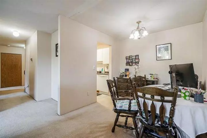 Surrey, BC V3W9C6,13771 72A #303