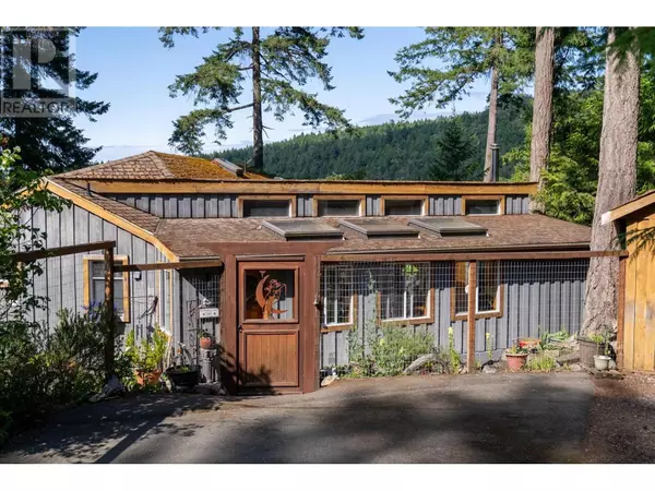 Pender Island, BC V0N2M2,1616 SCHOONER WAY