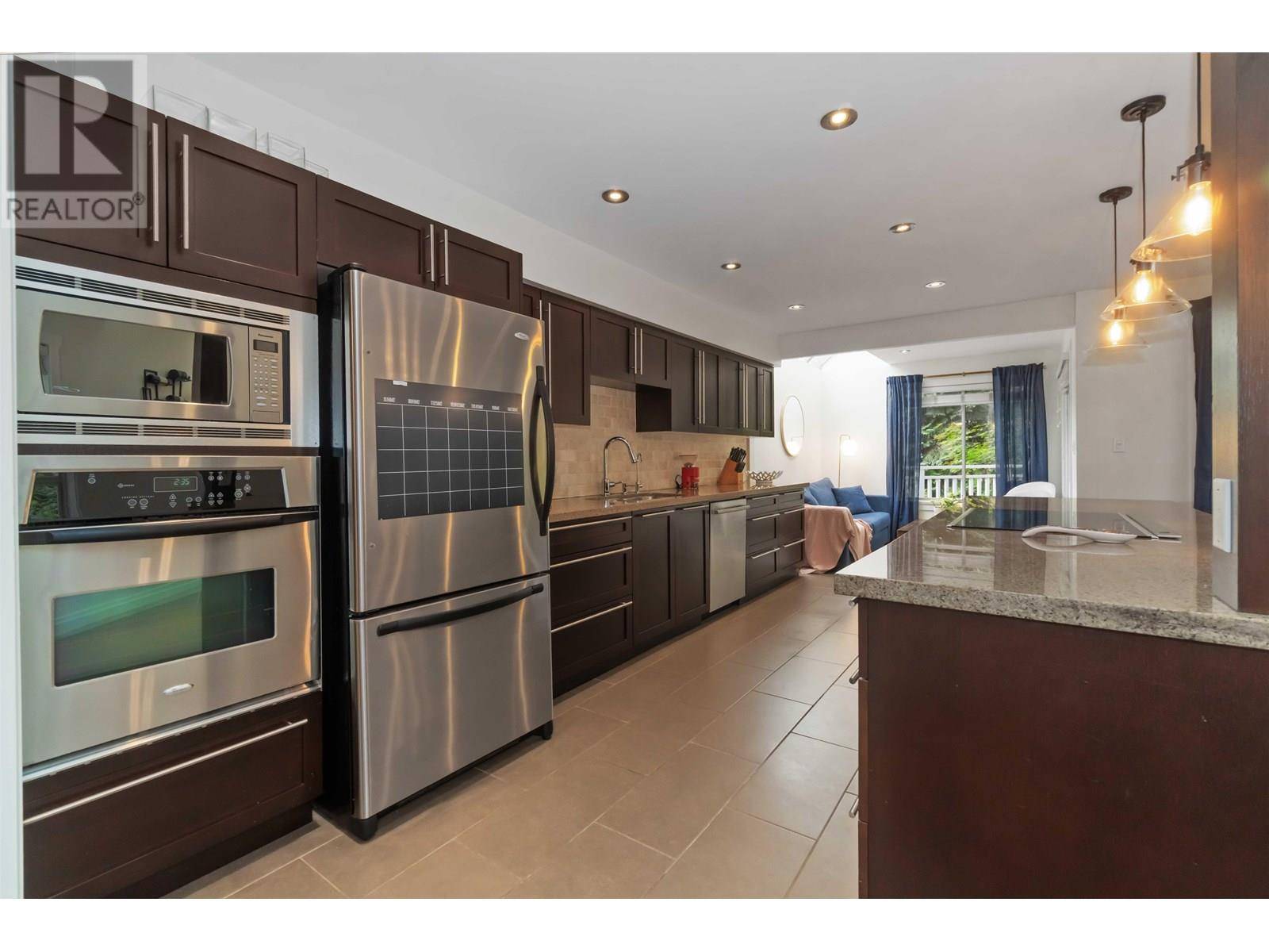 North Vancouver, BC V7N2L4,739 W QUEENS ROAD