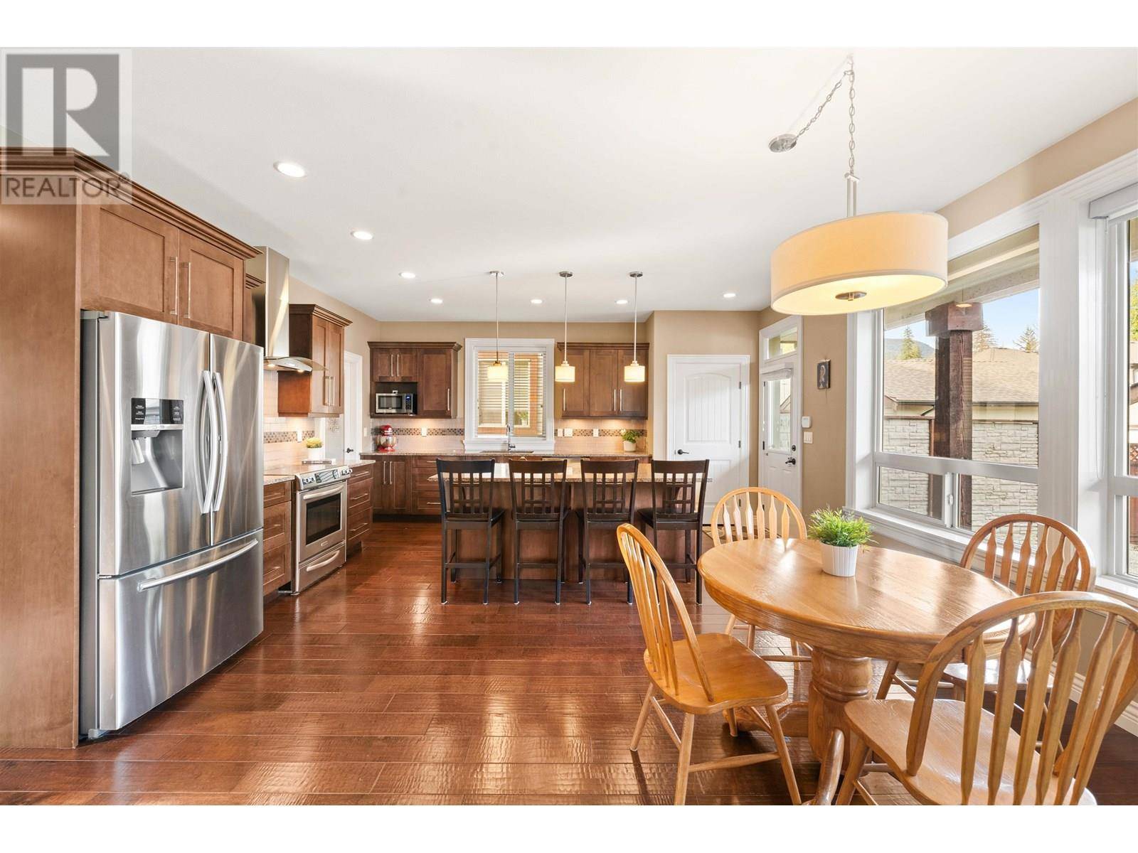 Coquitlam, BC V3B0C8,1215 BURKEMONT PLACE