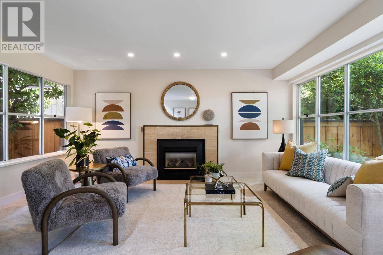1876 W 11TH AVENUE, Vancouver, BC V6J2C5