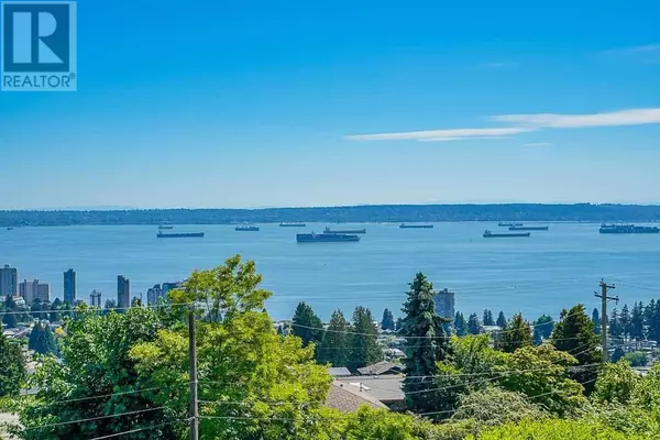 2278 ORCHARD LANE, West Vancouver, BC V7V4X6