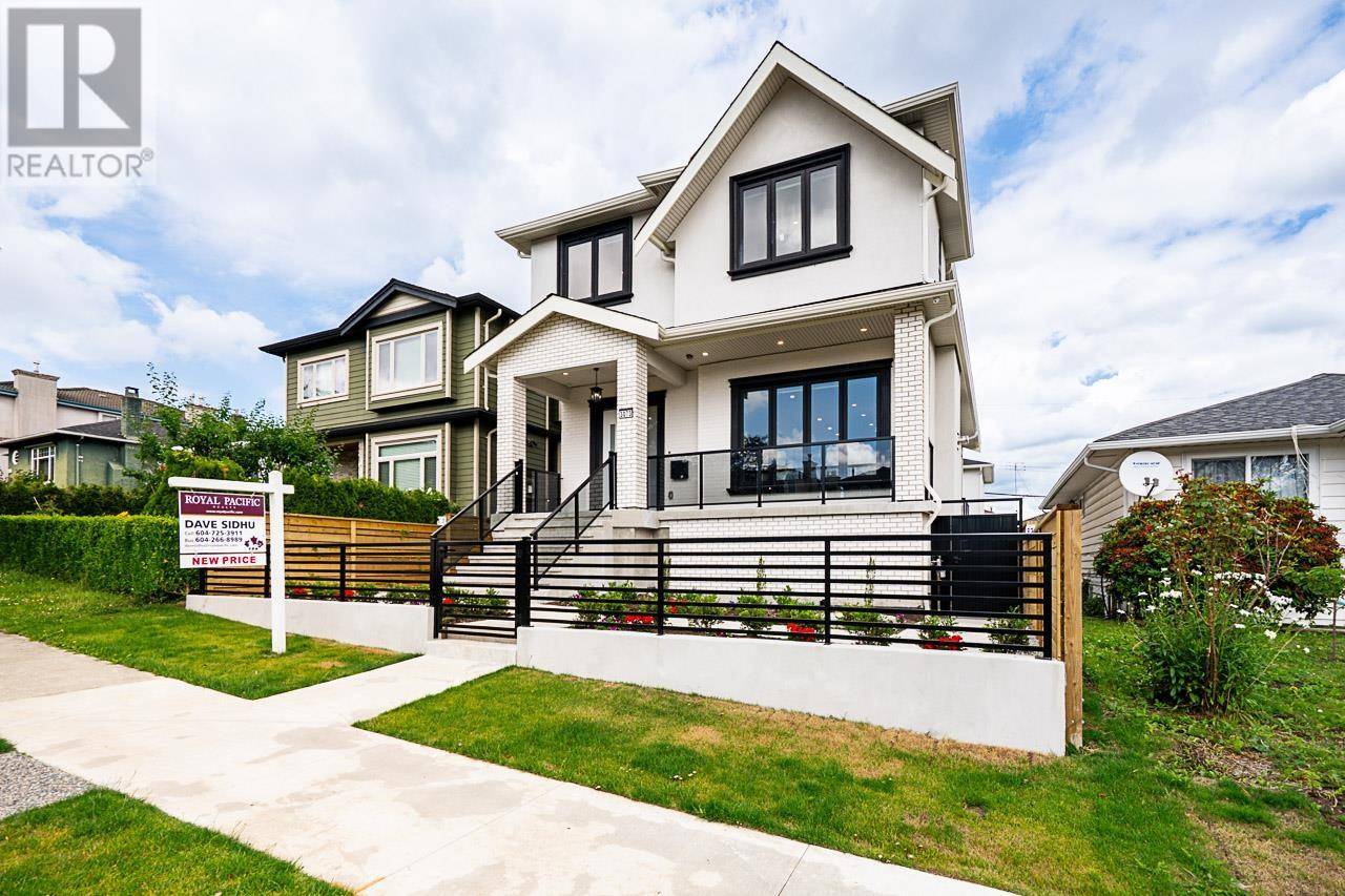 3073 E 3RD AVENUE, Vancouver, BC V5M1H9