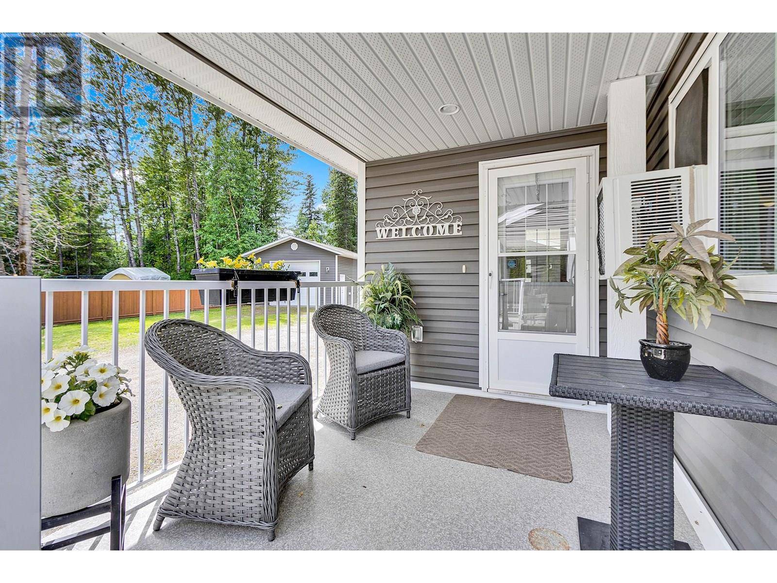 Prince George, BC V2K3T8,7666 RUBY CRESCENT