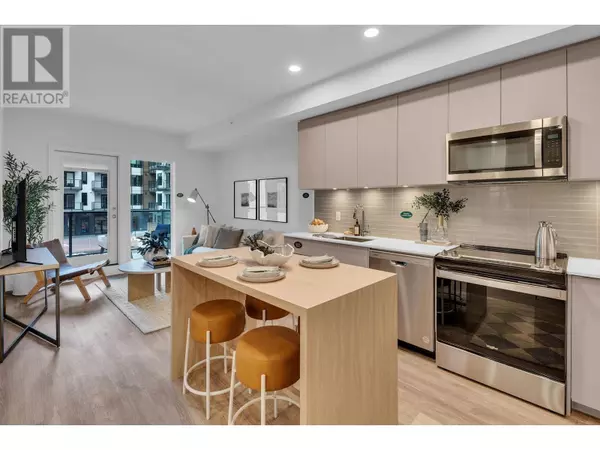 2515 HACKETT CRES #B222, Other Islands, BC V8M2B8