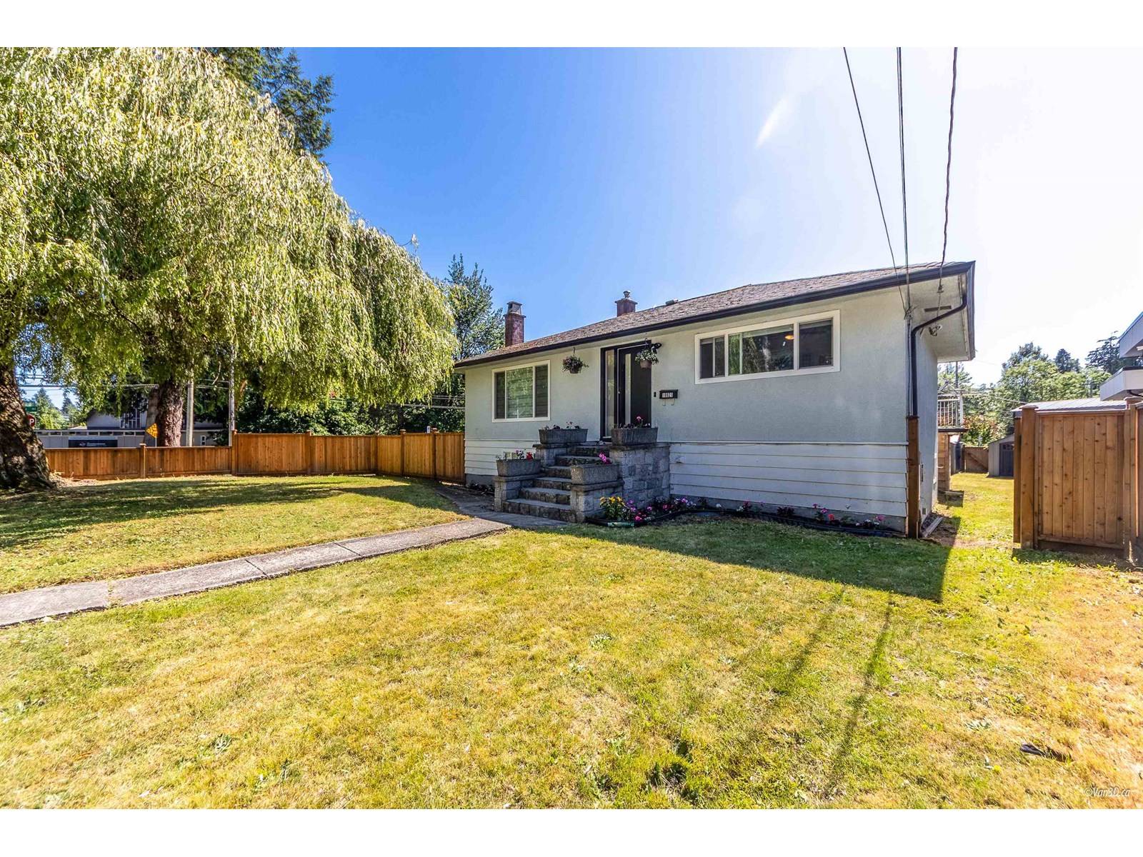 10021 HELEN DRIVE, Surrey, BC V3V3B3
