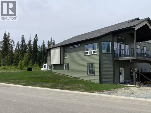 Prince George, BC V2N0H2,7428 FOXRIDGE AVENUE