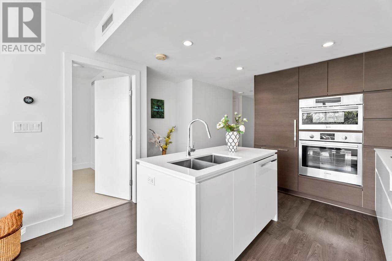 Richmond, BC V7C0C7,5508 HOLLYBRIDGE WAY #610