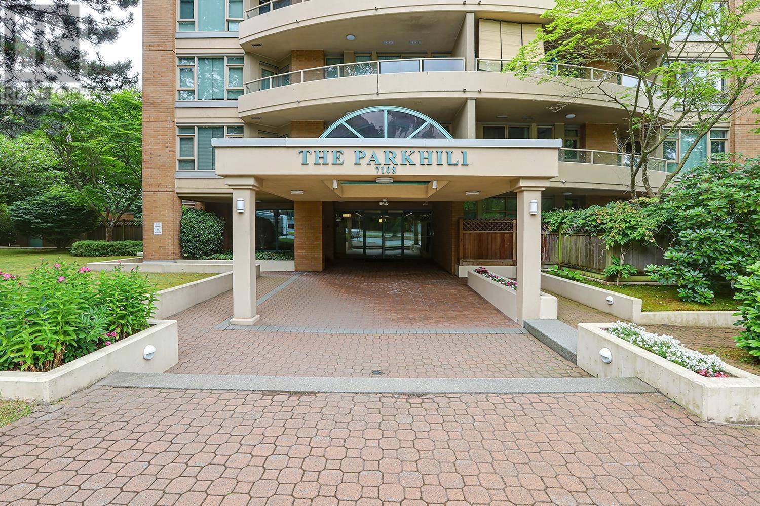 Burnaby, BC V3N4X9,7108 EDMONDS ST #702